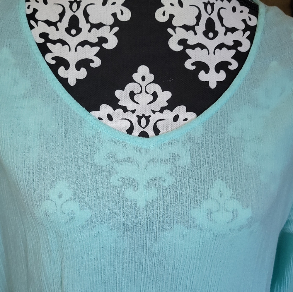 Aqua Lightweight Long Bell Sleeve Top